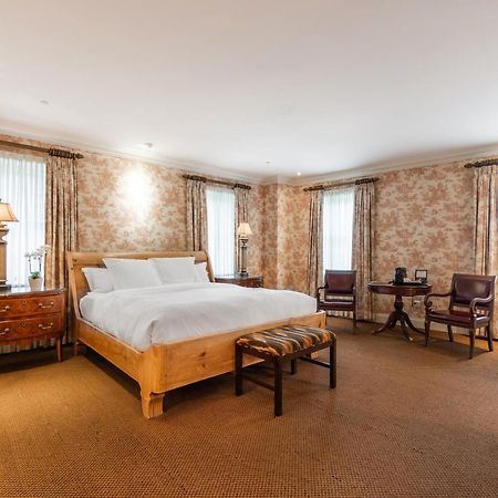 Hotel Le St. James Монреаль Экстерьер фото