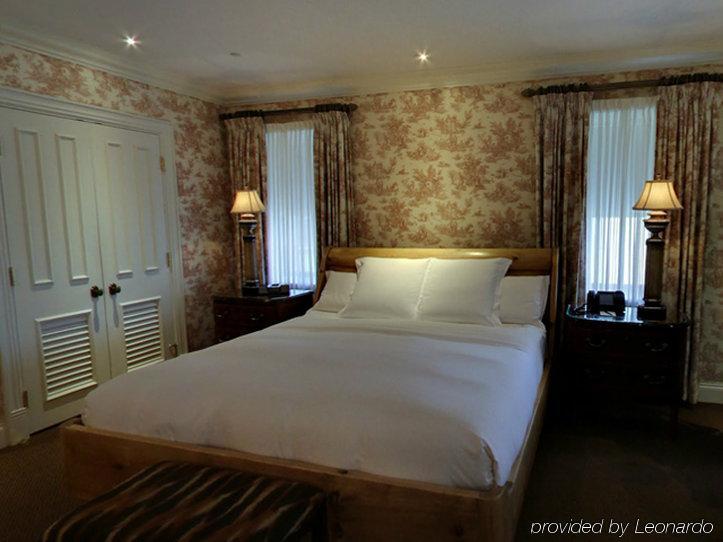 Hotel Le St. James Монреаль Экстерьер фото