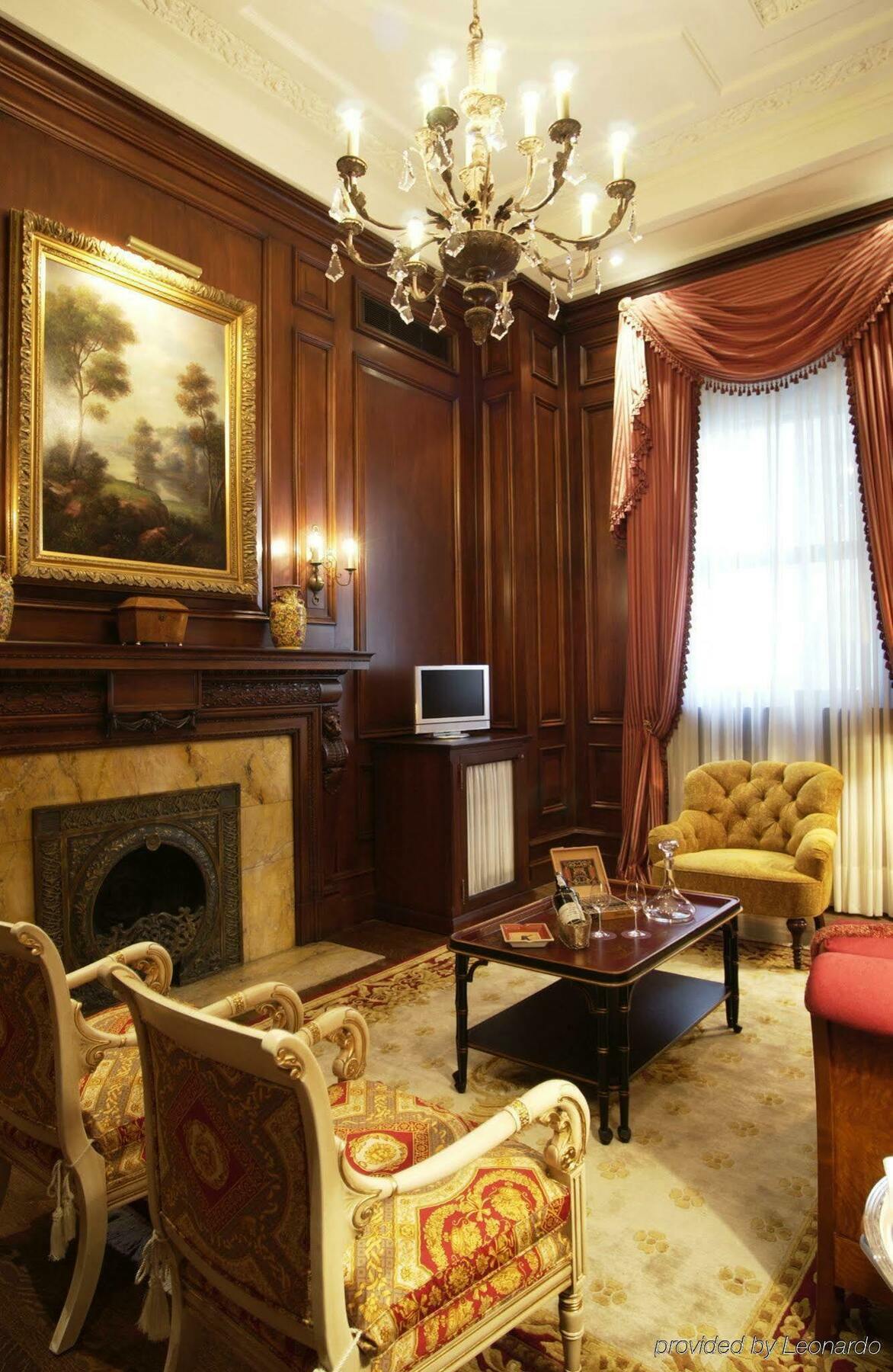 Hotel Le St. James Монреаль Экстерьер фото