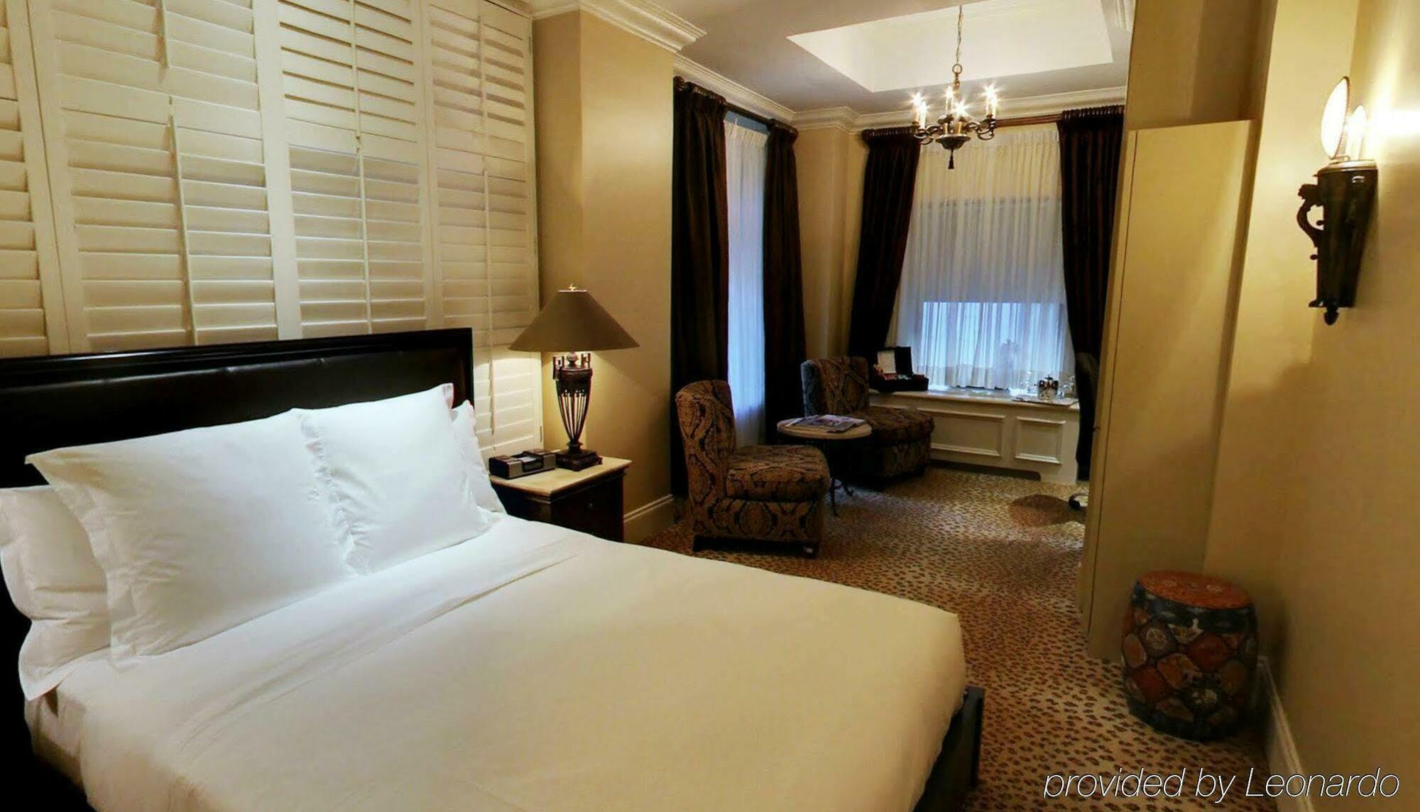 Hotel Le St. James Монреаль Экстерьер фото