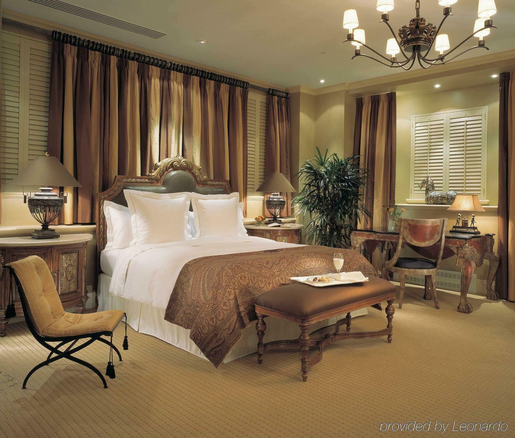 Hotel Le St. James Монреаль Экстерьер фото